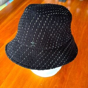 EUC CHANEL women’s bucket hat in black with silver metallic flecks size s